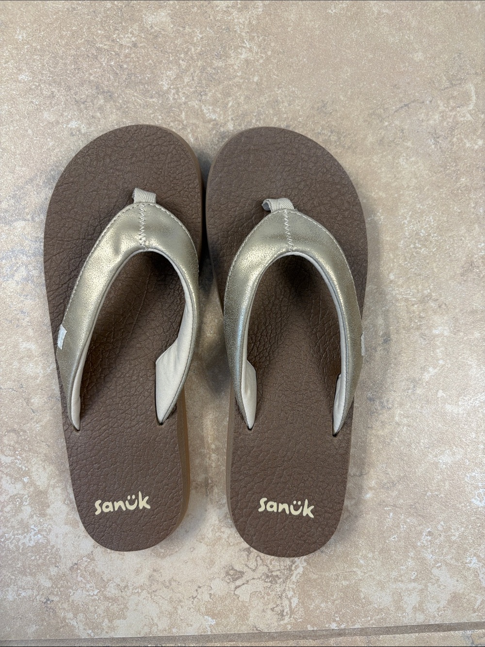 NEW Sanuk Women's champagne Yoga Mat flip flops - Picture 3 of 6